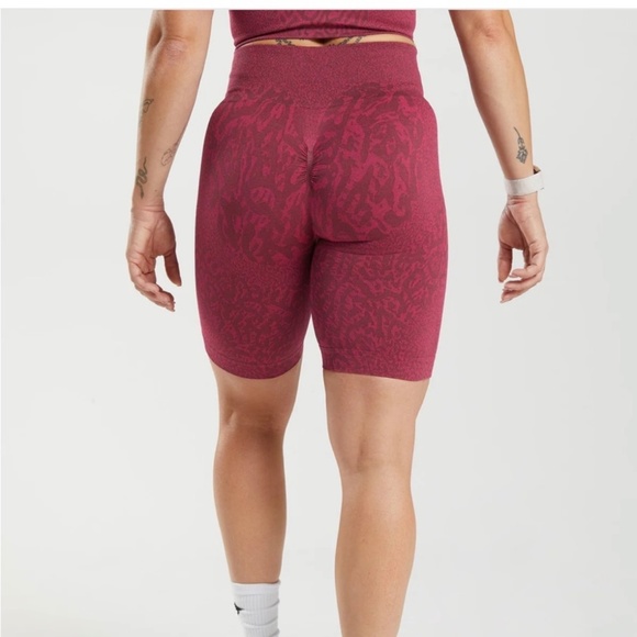 GYMSHARK ADAPT ANIMAL CYCLING SHORTS - Picture 2 of 3